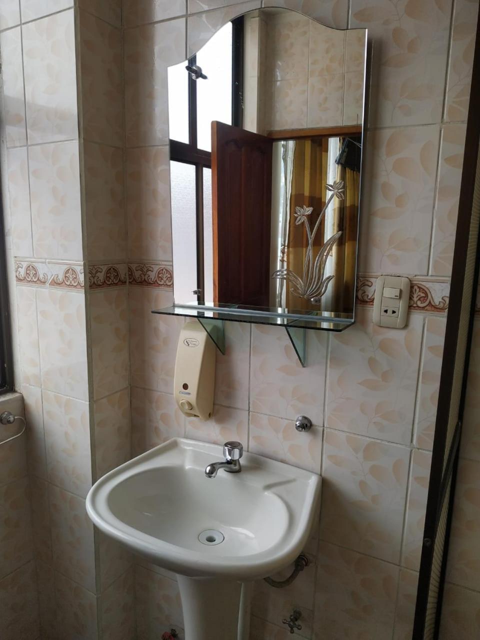 Hostal Terrabella Srl La Paz Dış mekan fotoğraf